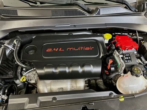 Used 2020 Jeep Compass Latitude image 34