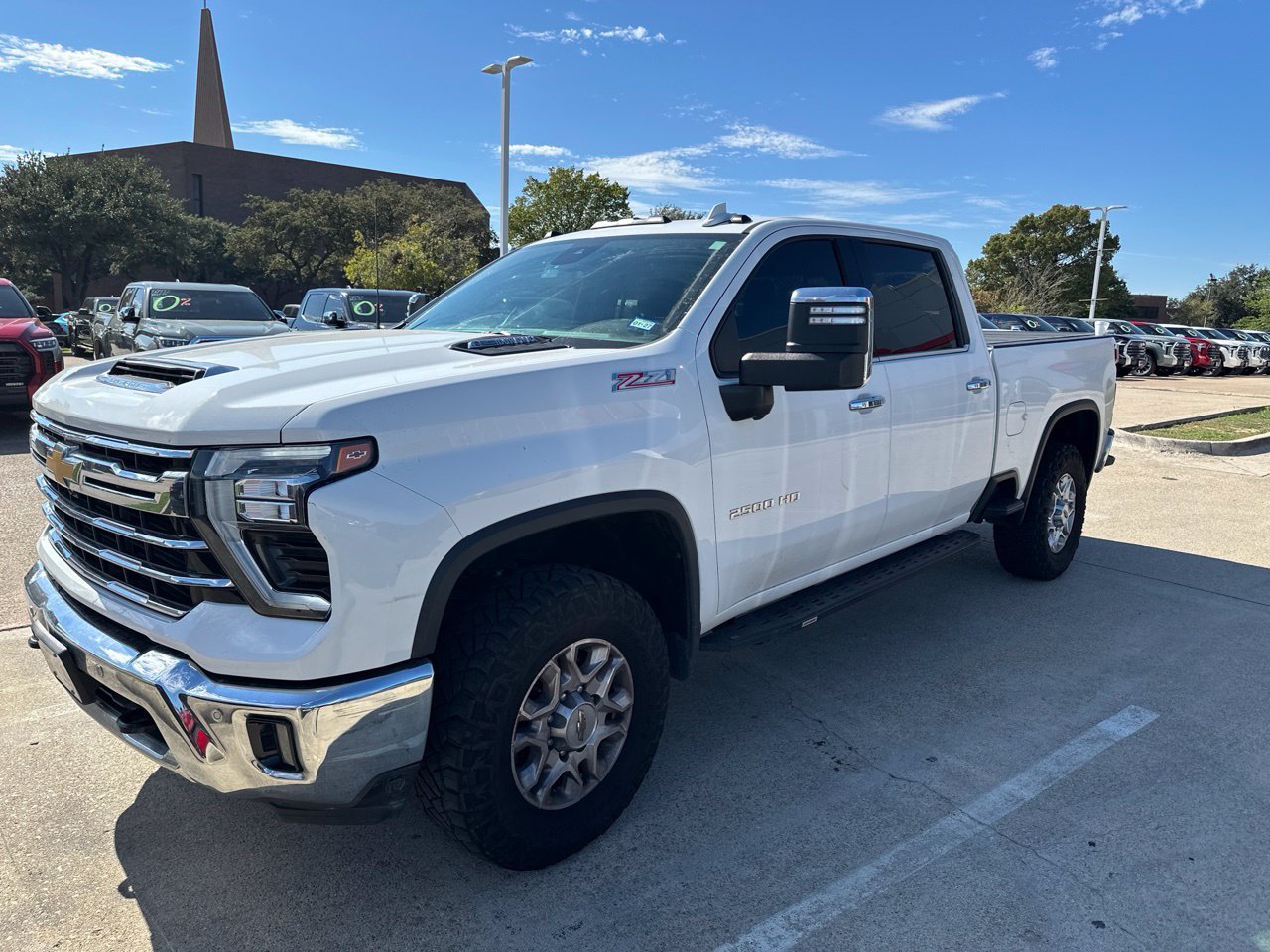 Used 2024 Chevrolet Silverado 2500 LTZ w/ LTZ Convenience Package AWD/4WD image 5
