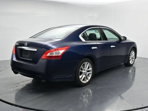 Used 2010 Nissan Maxima 3.5 S FWD image 7
