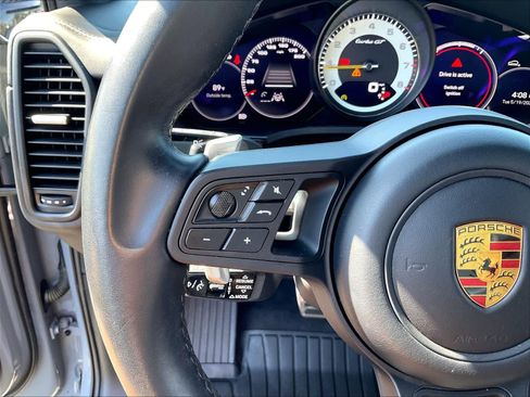 Used 2022 Porsche Cayenne Turbo GT AWD/4WD image 21