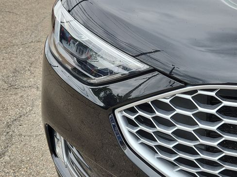Used 2024 Ford Edge SEL w/ Convenience Package AWD/4WD image 9