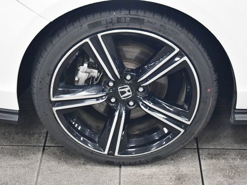 Used 2024 Honda Accord Sport image 15