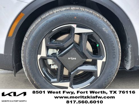 New 2026 Kia Sportage EX FWD image 7