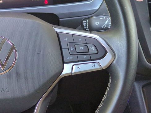 Used 2023 Volkswagen Tiguan SE image 25