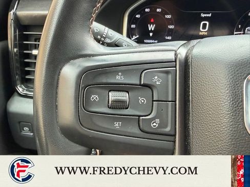 Used 2024 GMC Sierra 2500 AT4 w/ Technology Package image 16