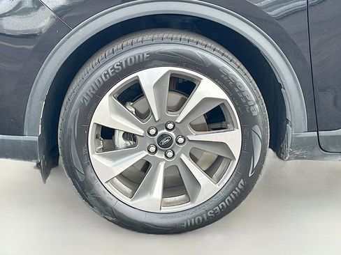 Used 2023 Ford Escape Platinum image 31