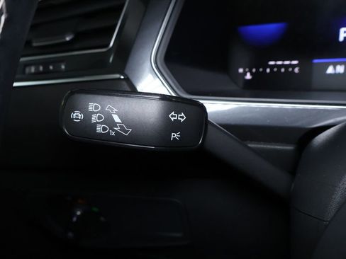 Used 2023 Volkswagen Tiguan SE image 22