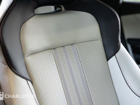 Used 2025 Aston Martin DBX 707 AWD/4WD image 30