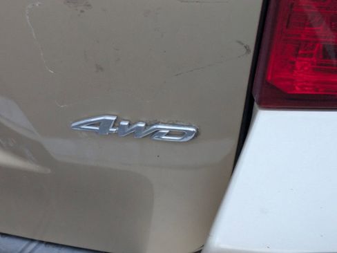 Used 2010 Toyota Highlander Limited AWD/4WD image 8