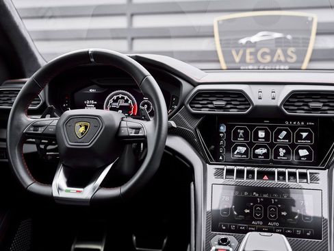 Used 2021 Lamborghini Urus image 54