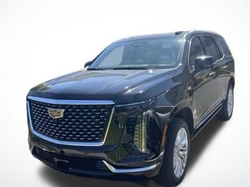 Used 2026 Cadillac Escalade Luxury w/ Touring Package AWD/4WD image 5