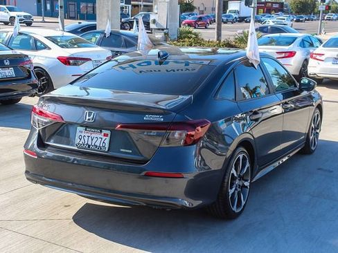 Used 2025 Honda Civic Sport image 5