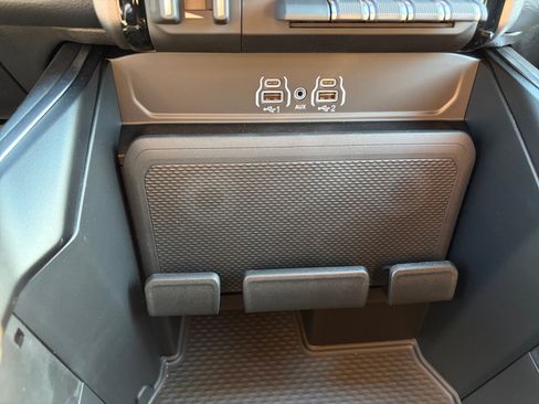 New 2027 RAM 3500 Big Horn AWD/4WD image 16