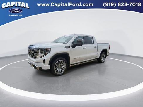 Used 2024 GMC Sierra 1500 Denali w/ Denali Reserve Package AWD/4WD image 4