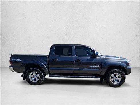 Used 2012 Toyota Tacoma 4x4 Double Cab w/ TRD Off-Road Pkg image 4