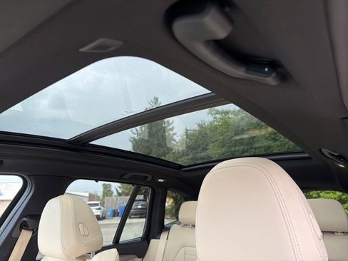 Used 2020 BMW X3 xDrive30i w/ Premium Package image 23