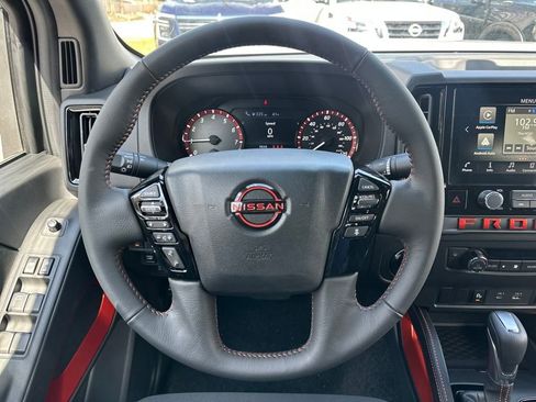 New 2025 Nissan Frontier PRO-4X image 17