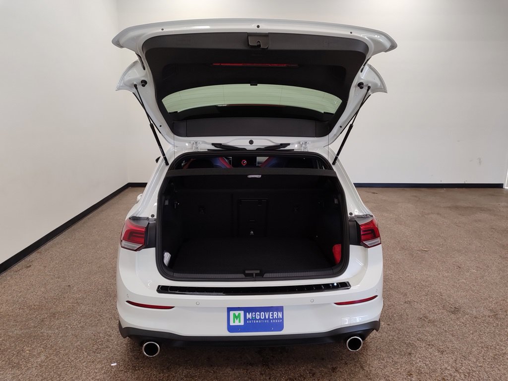 Used 2025 Volkswagen GTI SE FWD image 4