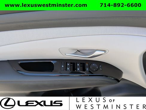 Used 2025 Hyundai Tucson Limited AWD/4WD image 18