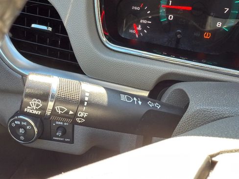Used 2016 Chevrolet Traverse LTZ AWD/4WD image 13