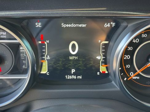 Used 2023 Jeep Wrangler Unlimited Rubicon 392 AWD/4WD image 28