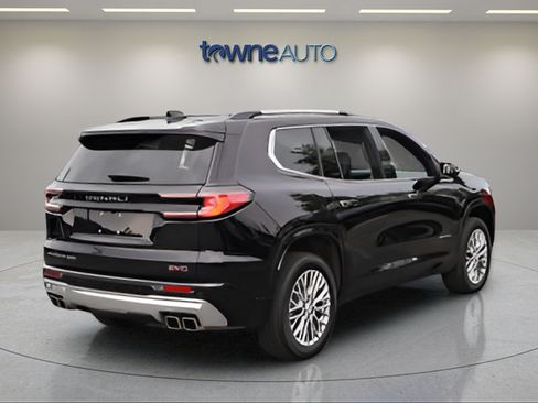 Used 2024 GMC Acadia Denali AWD/4WD image 7