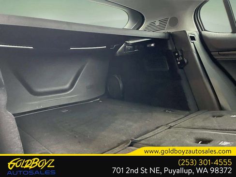 Used 2018 Alfa Romeo Stelvio AWD image 32