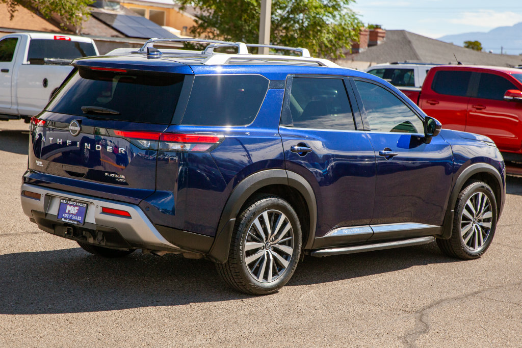 Used 2022 Nissan Pathfinder Platinum w/ Lighting Package (N93) AWD/4WD image 4
