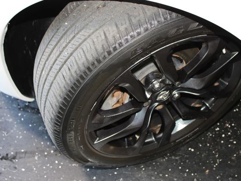 Used 2015 Nissan 370Z Coupe w/ Aerodynamics Package RWD image 29