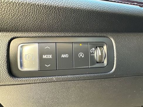 Used 2024 Chevrolet Traverse RS w/ LPO, Floor Liner Package image 29