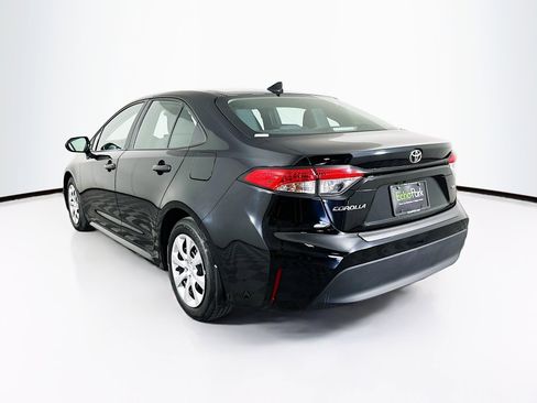 Used 2024 Toyota Corolla LE image 5
