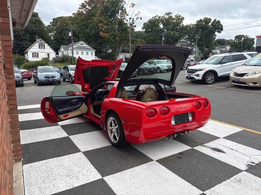Used 2000 Chevrolet Corvette Coupe w/ Performance Handling Pkg RWD image 41