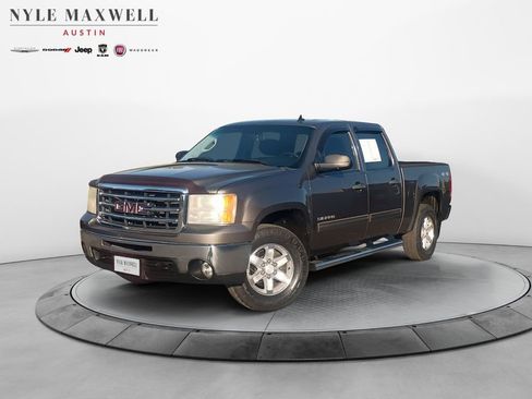 Used 2013 GMC Sierra 1500 SLE image 1