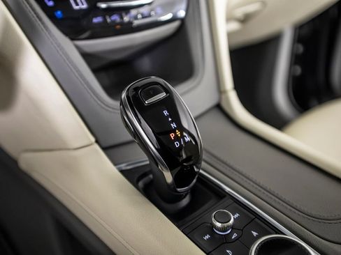 Used 2023 Cadillac XT6 Premium Luxury AWD/4WD image 34