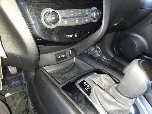 Certified 2022 Nissan Rogue Sport S image 20