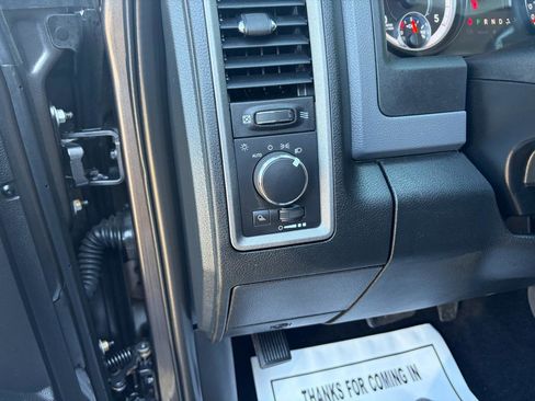 Used 2016 RAM 2500 Tradesman w/ Chrome Appearance Group image 26