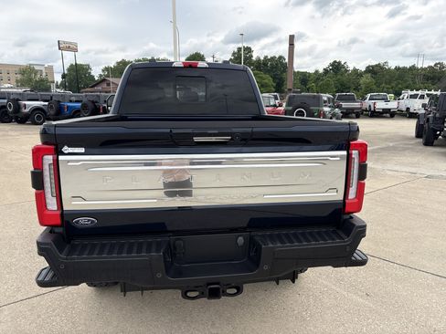 Used 2024 Ford F250 Platinum w/ Tremor Off-Road Package AWD/4WD image 4
