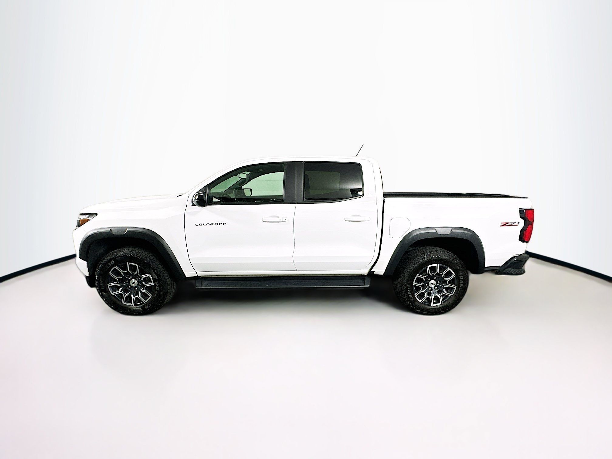 Used 2024 Chevrolet Colorado Z71 w/ Z71 Convenience Package 2 AWD/4WD image 4