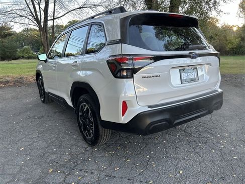 Certified 2025 Subaru Forester image 6