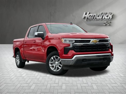 Used 2024 Chevrolet Silverado 1500 LT w/ Leather Package AWD/4WD image 2