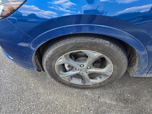 Used 2023 Ford Escape ST-Line w/ Tech Pack #1 FWD image 5