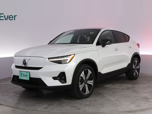 Used 2023 Volvo C40 P8 Recharge Plus AWD/4WD image 2