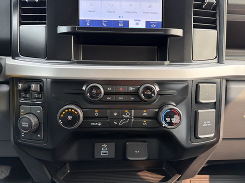 Used 2025 Ford F250 XL w/ STX Appearance Package AWD/4WD image 24