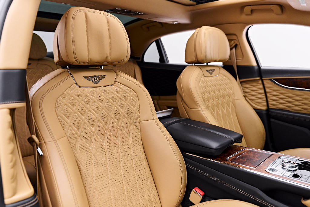 Used 2022 Bentley Flying Spur V8 AWD/4WD image 42