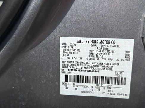 Used 2023 Ford Explorer XLT AWD/4WD image 28