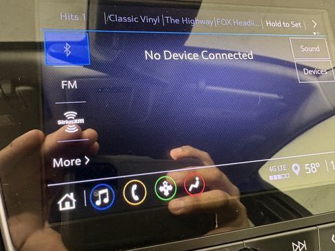 Used 2024 Chevrolet Malibu LT image 28