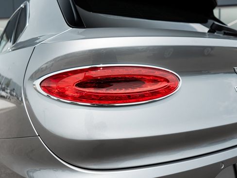 Certified 2023 Bentley Bentayga AWD/4WD image 12