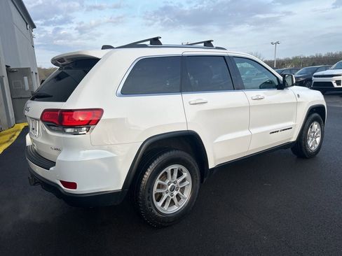 Used 2020 Jeep Grand Cherokee Laredo image 6