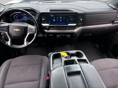 Used 2024 Chevrolet Silverado 2500 LT AWD/4WD image 16