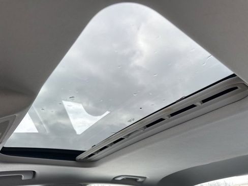 Used 2016 Audi A4 2.0T Premium w/ Convenience Plus Package image 10